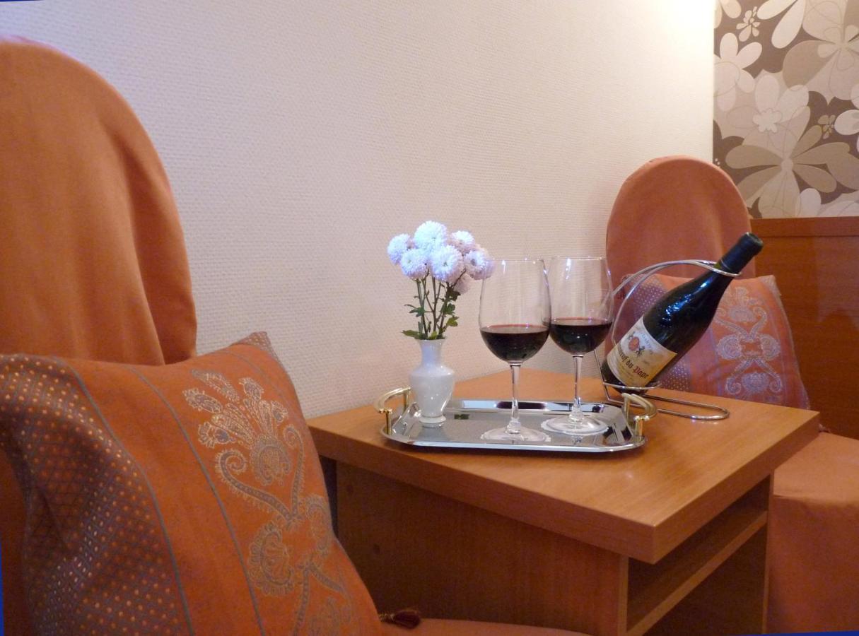 Economy Room In Hotel Eney Liov Exterior foto