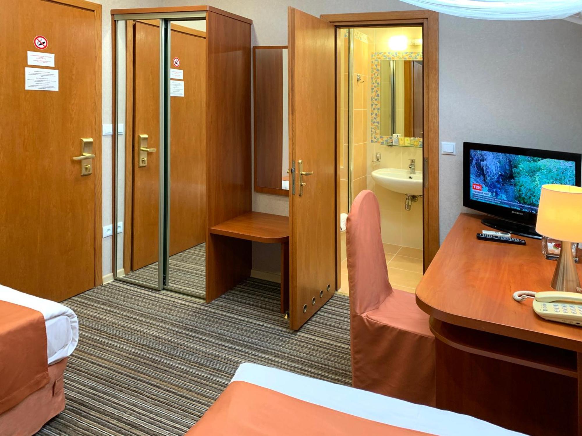 Economy Room In Hotel Eney Liov Exterior foto