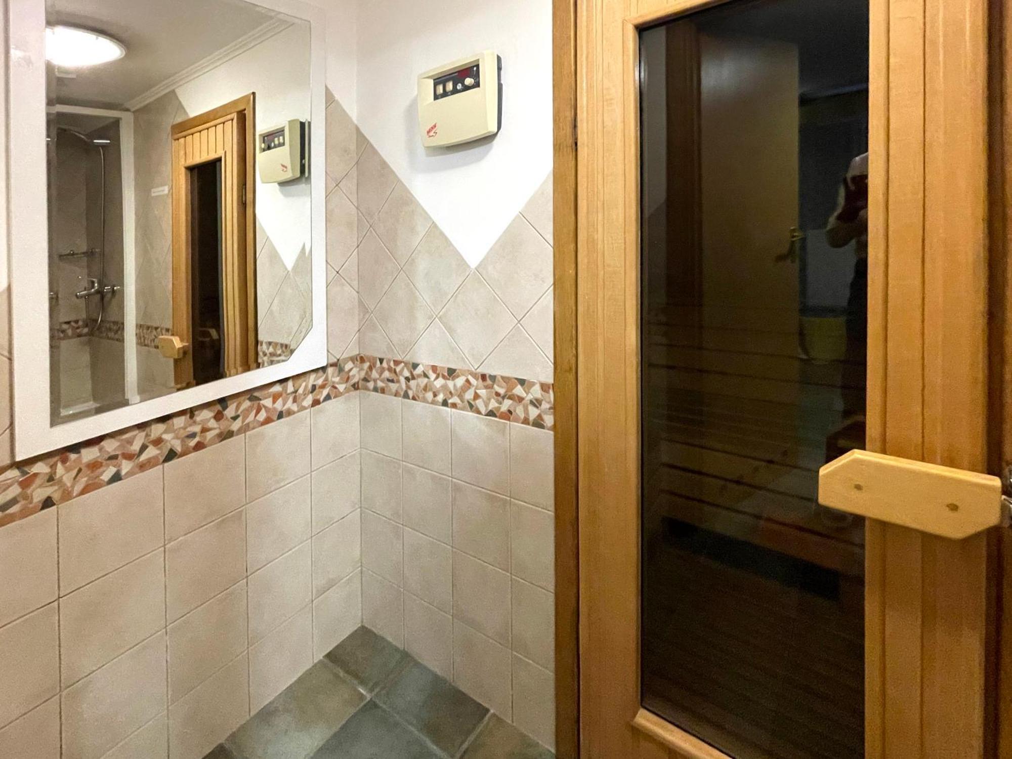 Economy Room In Hotel Eney Liov Cameră foto