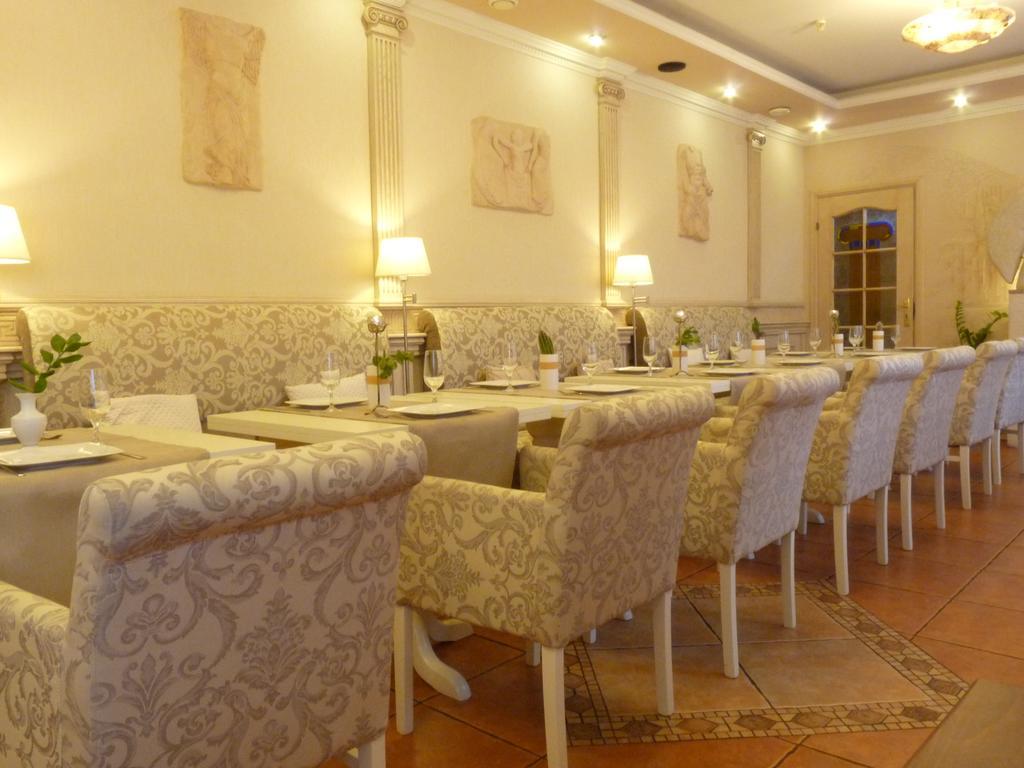 Economy Room In Hotel Eney Liov Exterior foto