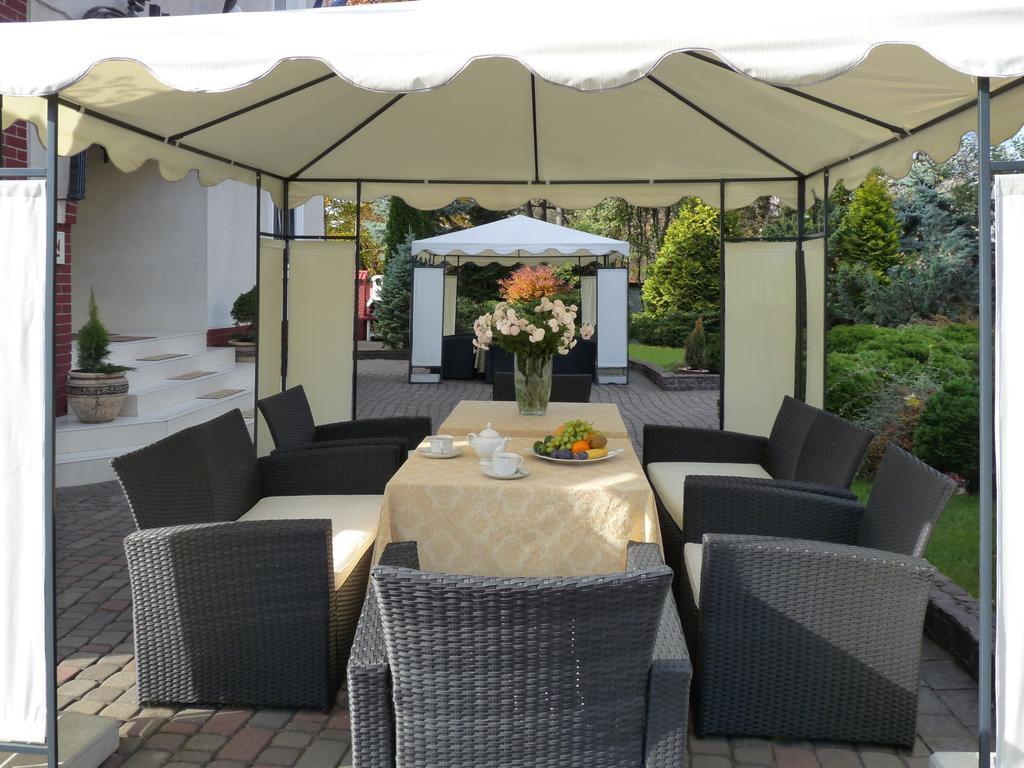 Economy Room In Hotel Eney Liov Exterior foto