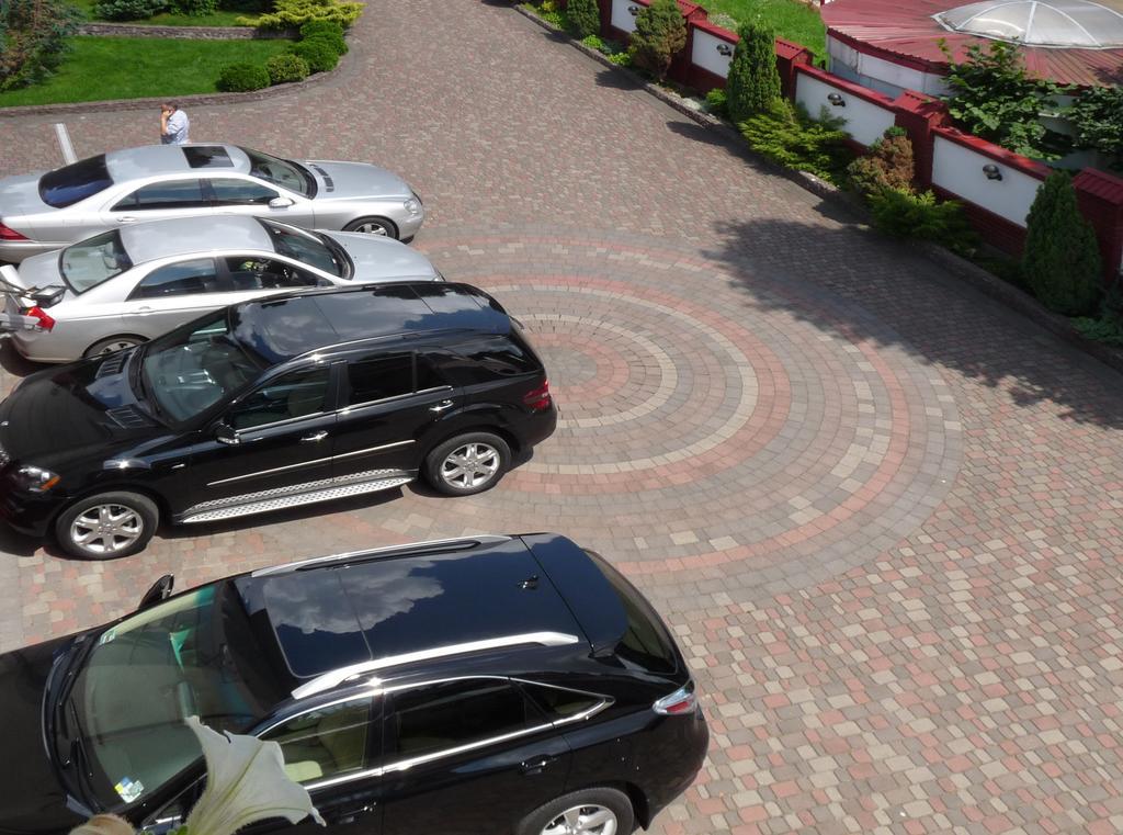 Economy Room In Hotel Eney Liov Exterior foto